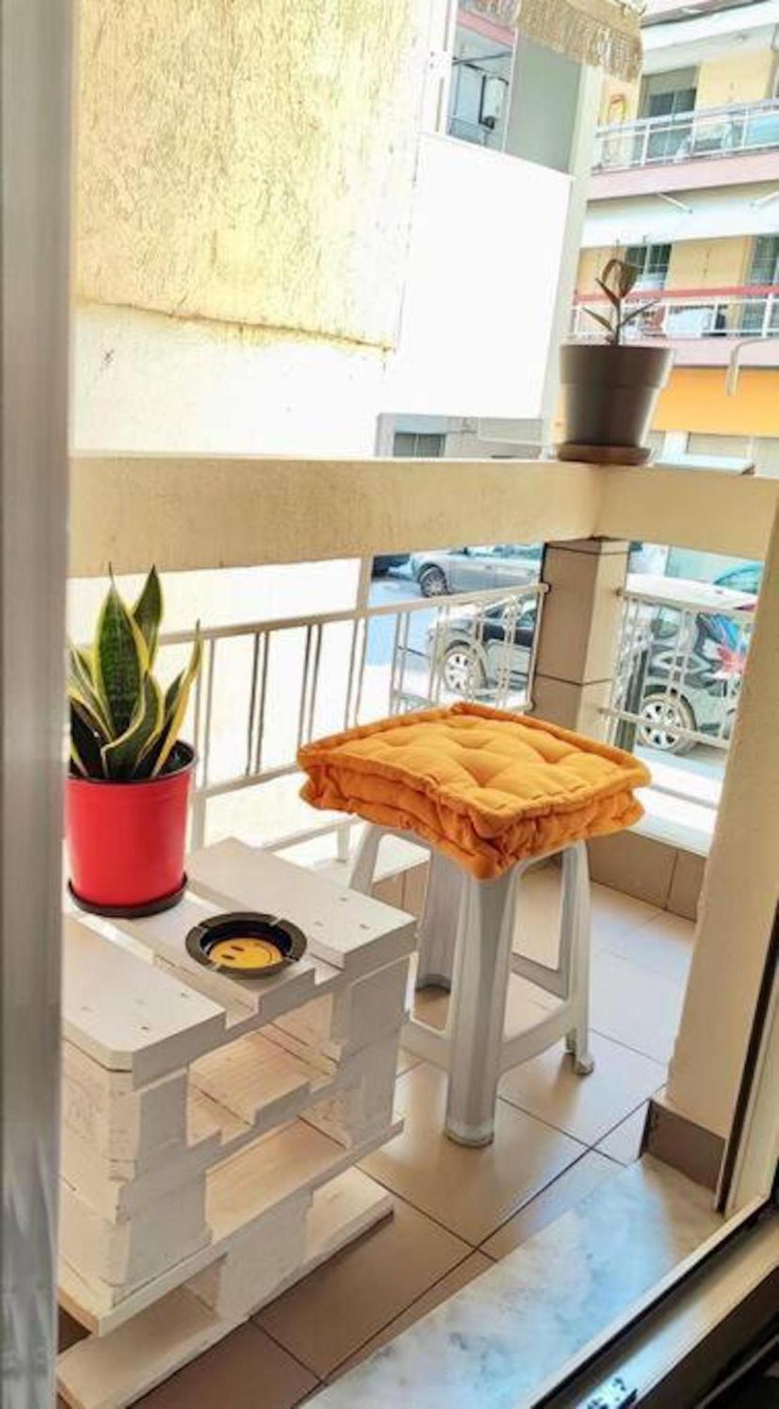 Appartement Fruit Tower à Thessalonique Extérieur photo